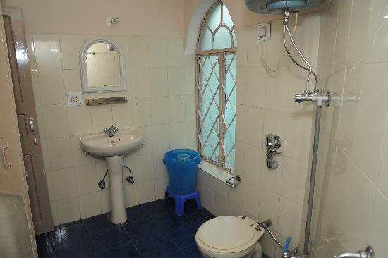 דרמסאלה Hotel Misty Woods מראה חיצוני תמונה